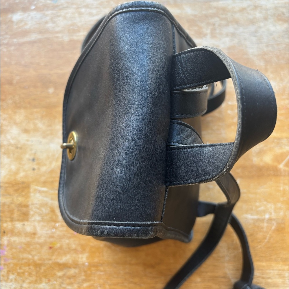 Coach Vintage 90’s Black Leather Mini Backpack with Gold hardware - Picture 4 of 16